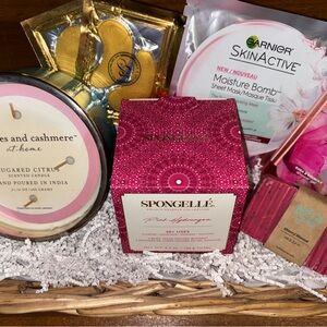 Cupcakes & Cashmere Sugared Citrus Candle and Spongellé Pink Hydrangea Set